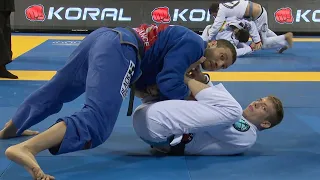 Keenan Cornelius v Leo Nogueira / World Championship 2014