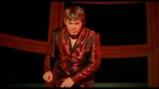 Eddie Izzard Glorious encore Techno-fear