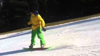 Snowboarding at Hunter mtn. Learning 270 backside boardslide