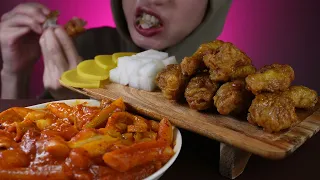 ASMR MUKBANG 😜 Awesome combination 🌶️🍗 Kyochon Honey Combo Chicken Yeoptteok Spicy Mukbang!