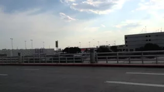 American Airlines md83 landing into San Antonio airport