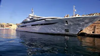 Le Symphony, le plus grand yacht du monde