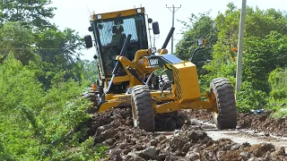 Amazing Step-By-Step Pushing Gravel & Soil Process By Heavy Equipment Machines SANYSTG190C-8S Grader