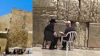 Incredible Jerusalem Outreach: Zion Will Be Revived - Messianic Rabbi Zev Porat Preaches