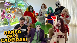 DANÇA DAS CADEIRAS COM O IT A COISA, ARLEQUINA, CORINGA E TODOS OS VILÕES!! QUEM PERDER COME ALGO!!