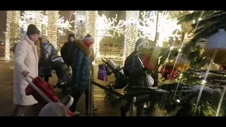 Площадка фестиваля «Путешествие в Рождество» открылась на Бульваре Дмитрия Донского