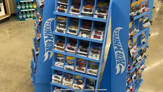 Hot Wheels Hunting - June 2023; Car Culture chase found, 2 More STHs, White ⚡️found, 2023 J case!!!