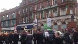 Liverpool loyalists on Apprentice Boys of Derry parade attack Irish pub on Renshaw street