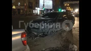 Очередная авария с пострадавшим произошла у хабаровского Пединститута. Mestoprotv