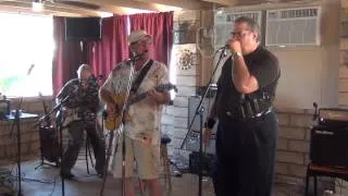 Johnny Alibi n Harmonica John Frazer - Sweet Home Chicago (Robert Johnston)