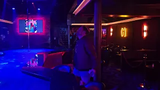 Spending $1000 at the strip club in 13 seconds