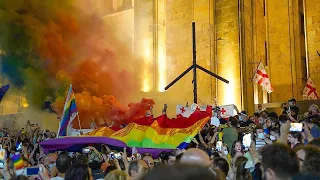 Тбилисское побоище. Гей-парад в Грузии закончился массовой дракой
