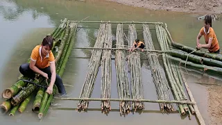 The girl who built a floating bamboo house on the lake