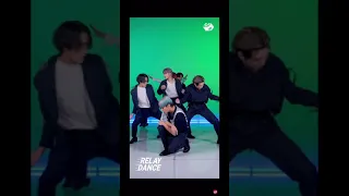 this part in Deja Vu - Ateez relay dance 😩😩