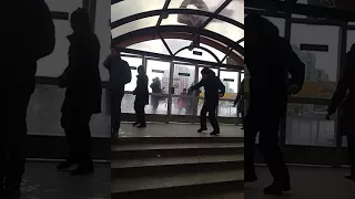 Пьяные танцы в минском метро