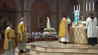 Solemn High Traditional Latin Mass Cathedral of the Blessed Sacrament, Sacramento (May 5, 2012) HD