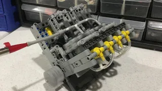 LEGO Pneumatic Engine - Powerful v8