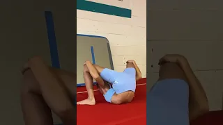 Most chest to floor backbends in 30 secs: 11 by Liberty Barros (UK) #shorts
