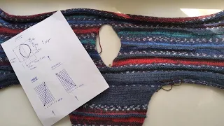 Поперечное вязание спицами.  Как связать круглую горловину при вязании от рукава.