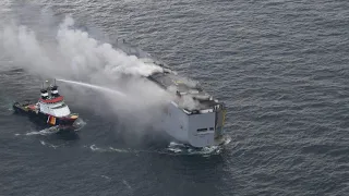 Brand auf Nordsee-Frachter: Feuer schwächt sich ab