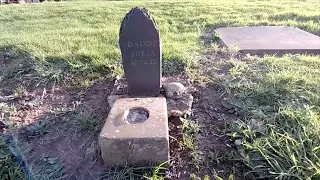 Allerton Cemetery Julia Lennon & John DykeJOHN LENNON'S MUM&STEPDAD, And Cilla Black & Her Parents