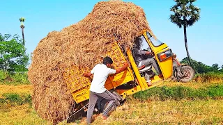 Tricky Drive of PIAGGIO AUTO Stuck in Mud | Tuk Tuk Rickshaw Videos | Auto videos | Crazy Autowala