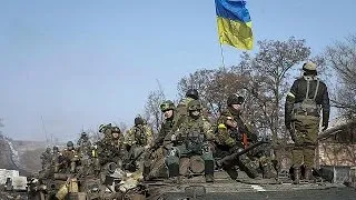 Ukraine : les combats se poursuivent malgré l'accord de paix