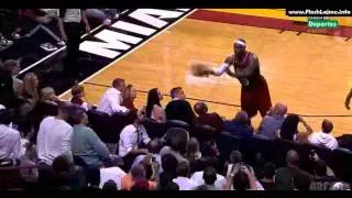 LeBron James plays catch with fan| Clippers vs Heat | Feb 8, 2013 Full HD