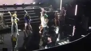 Pharrell Performs "Lose Yourself To Dance" At Apollo Theater