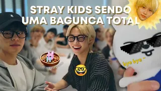 Stray Kids lendo os comentários dos STAY's foi uma bagunça total| live OT8