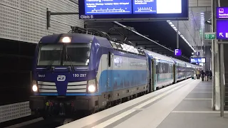 Trains at Berlin HBF