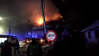 Видео с места пожара:  в Киеве на ул, Центральная, 11