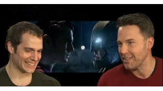 'Batman v Superman' | Affleck & Cavill Discuss Superhero Bad Blood