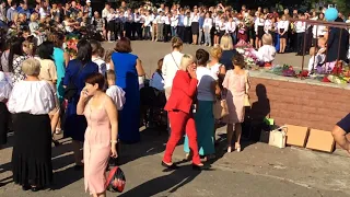 Перший звоник в Синяківській школі Вишгородського р—ну.