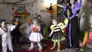 2014 11 01 Halloween in Kapitoshka 1 Entrance
