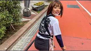 Yuka Chan ,Super Cute Japanese Girl CARRIES ME (90kg ,Tall Guy) In Tokyo