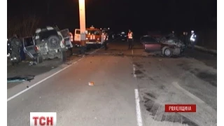 На Рівненщині позашляховик, в якому військові їхали на полігон, врізався в легковик