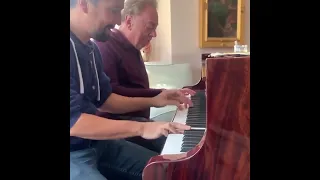 Lin-Manuel Miranda & Andrew Lloyd Webber playing Hamilton and The Phantom of The Opera together