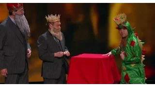 Piff The Magic Dragon, Penn & Teller & Matt Franco WOW! | America's Got Talent Holiday Show