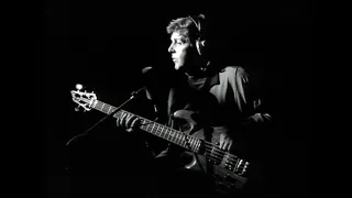 Paul McCartney - Distractions ("Put It There" TV Special 1989)