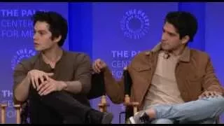Charlie Carver (Ethan) ask a question from a fan about bromance to Dylan O'Brien (Paleyfest)