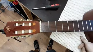 Классическая гитара Yamaha C80. Переклейка струнодержателя. Шлифовка ладов.