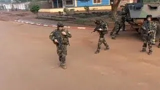 French troops start to disarm militias in Central African Republic