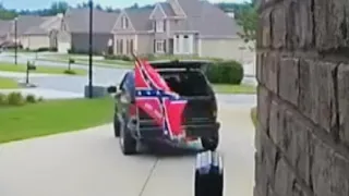 Woman Politely Turns Away Contractor With Confederate Flag