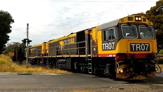 TasRail TR07 TR05 #55 Container/empty train crossing Relbia Road