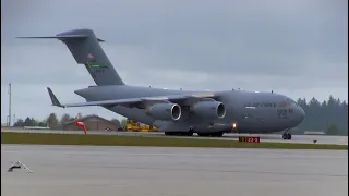 THE MAMMOTH C-17 GLOBEMASTER LANDING