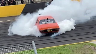 Sydney Power Cruise #80 -  Eastern Creek Australia: 2020 Wild V8's Do Burnouts!