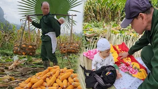 Dad single-handedly went out to break corn and exchange rice for cooking