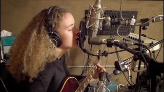 Tal Wilkenfeld - "Love Remains" Live in the studio with @officialblakemills5750 & Jeremy Stacey