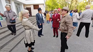 20.04.24г..."Улыбайся и Пой"... Наталья Влади... звучит на танцполе в Гомеле...